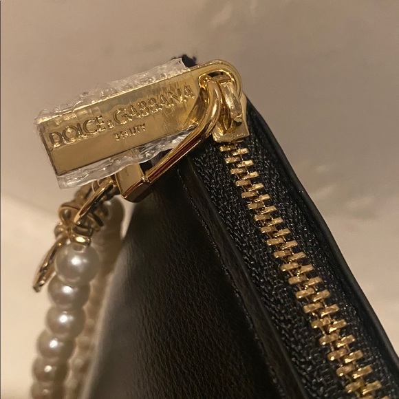 Dolce & Gabbana Black Logo Pouch - Picture 10 of 14